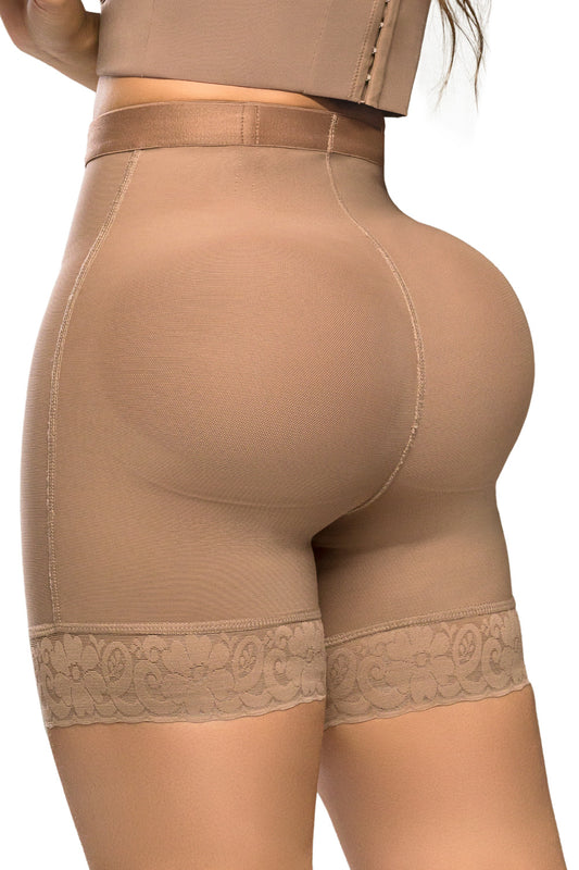 - Panty ultrainvisible SMI04024 triple lifting
- Vista trasera panty efecto redondeado natural
- Panty con control abdominal y encaje funcional