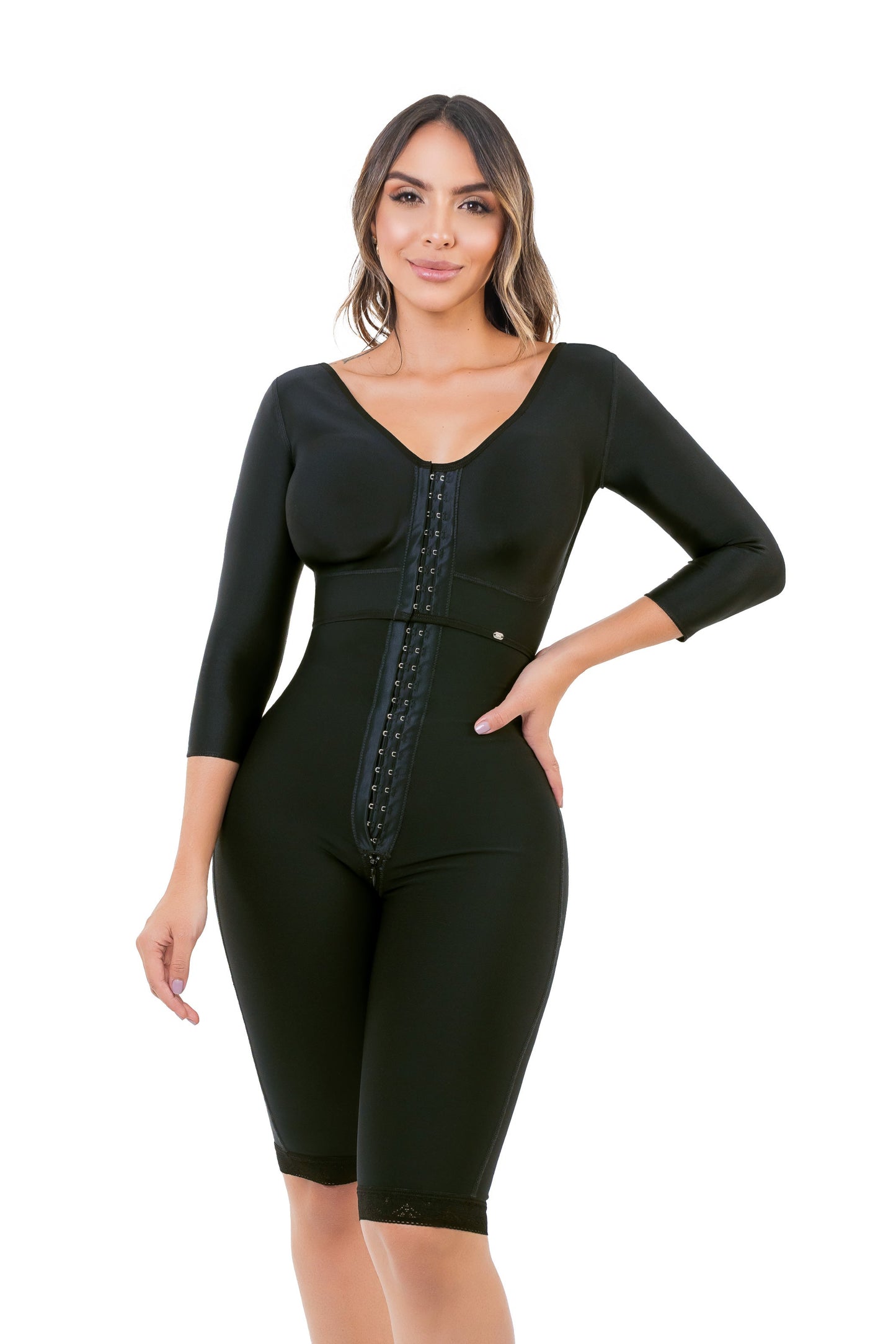 faja postquirurgica con brasier, faja completa con triple realce, faja con mangas y efecto lifting, faja con vitamina e, faja con abrochadura frontal